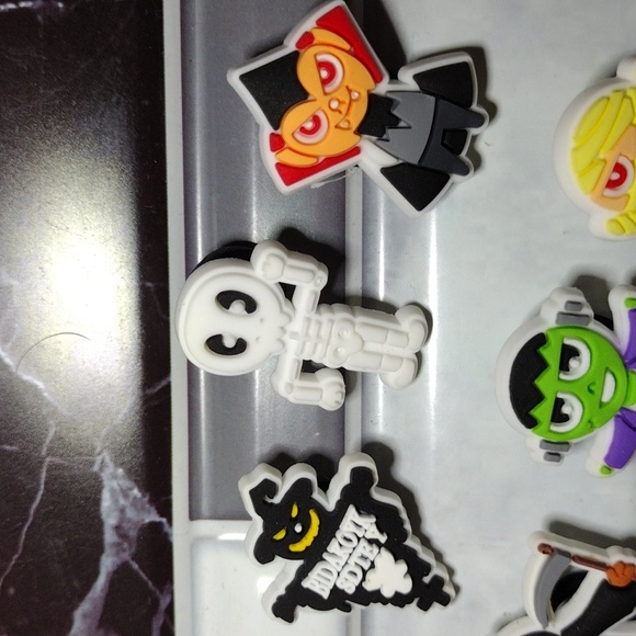 Halloween Ghouls Shoe Charms Set of 6 NEW - Picture 3 of 4